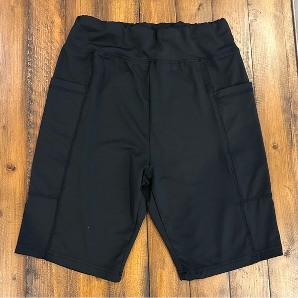 Women’s High Waisted Bike Shorts NIP - Picture 5 of 6